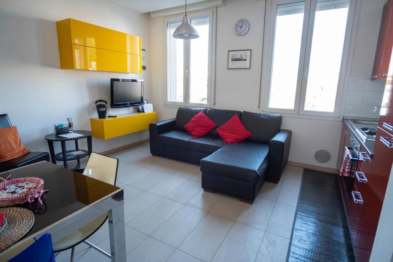 Rimini Lighthouse Easy Comfort Apartment Luaran gambar